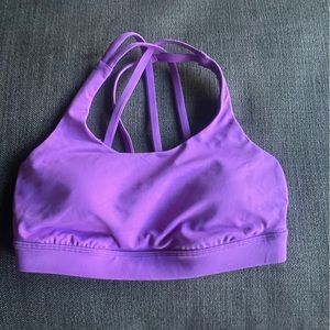 Lululemon sports bra